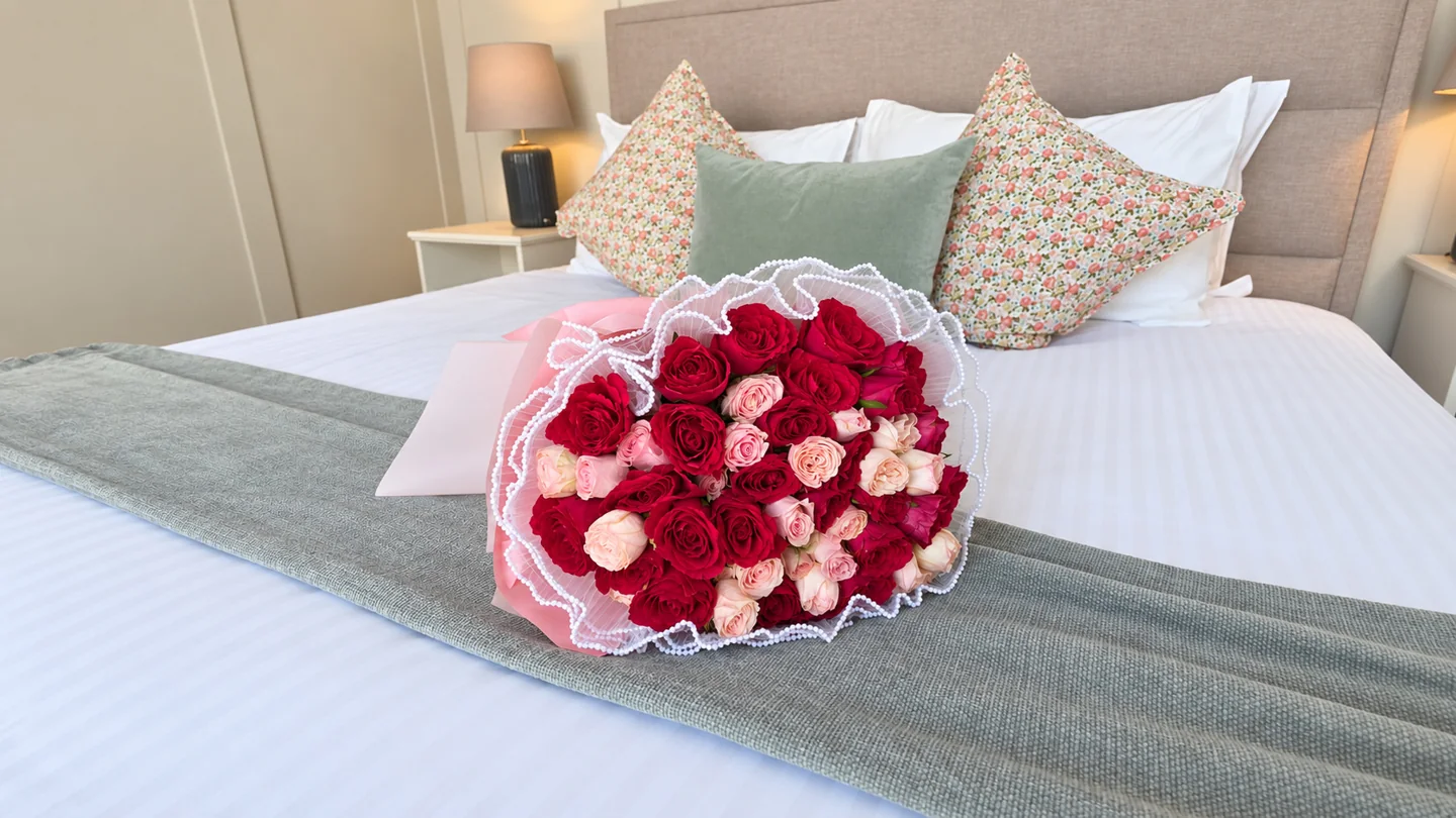 Rosenet — Red & blush